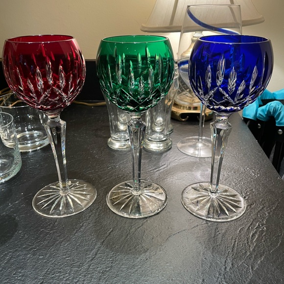 Three Ajka cut crystal wine glasses - Picture 3 of 3